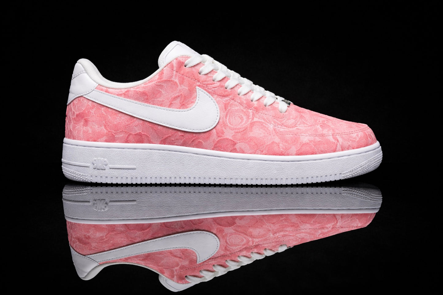Air force 1 personnalisée - Rose noir et rouge