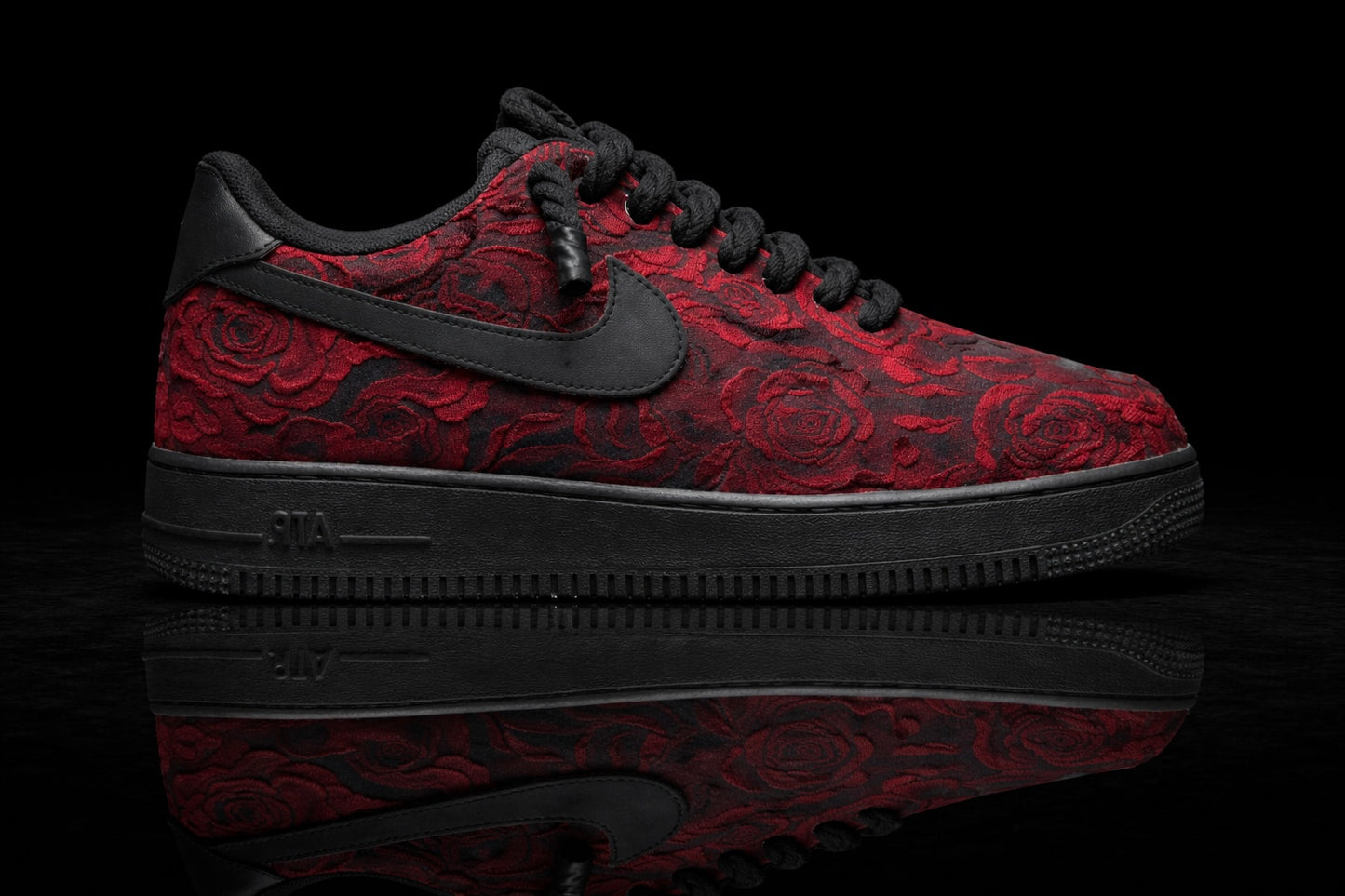 Air force 1 personnalisée - Rose noir et rouge